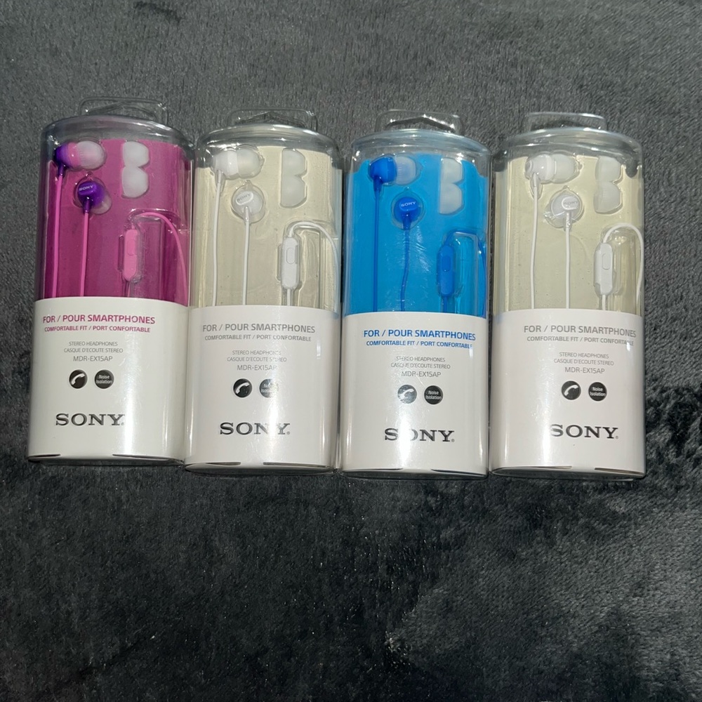 Brand New Sony wired Earbuds